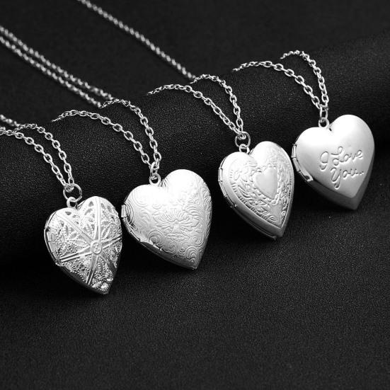 Couple Necklace Carved Design Metal Chain Gift Heart-shaped Photo Frame Pendant Necklace Jewelry Accessories