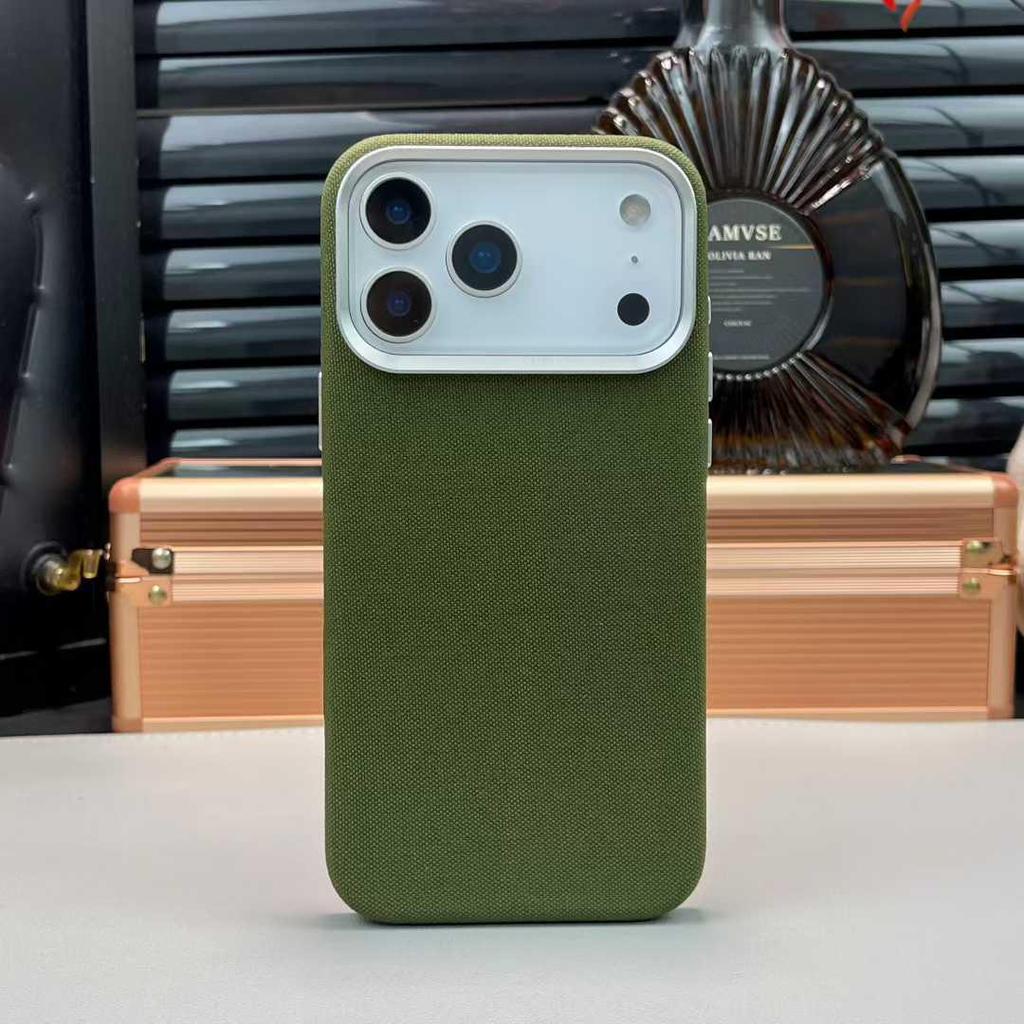 Чехол для iPhone 17 Pro Max: Текстура ткани однотонная, Балистический нейлон, Магнитное крепление, Чехол с защитой от падений.