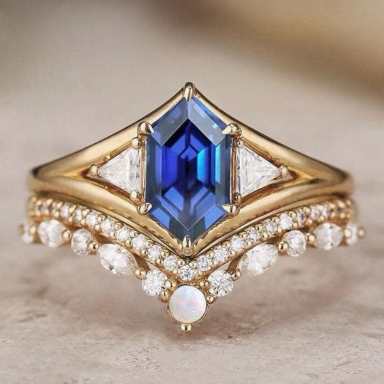 New European and American style jewelry: fashionable, minimalist, and elegant blue crystal-studded women's two-piece ring set