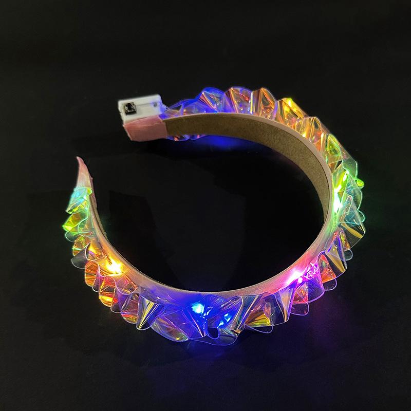 2024 Happy Year Crown Led Light Up Headband Светящиеся обручи для волос Мигающие детские Взрослые Рождественские вечеринки Реквизит Головные уборы