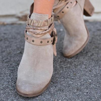 Модные короткие сапоги европейского и американского дизайна 2024 года, осень-зима, новые женские сапоги с металлической пряжкой на ремне, модная женская обувь на платформе