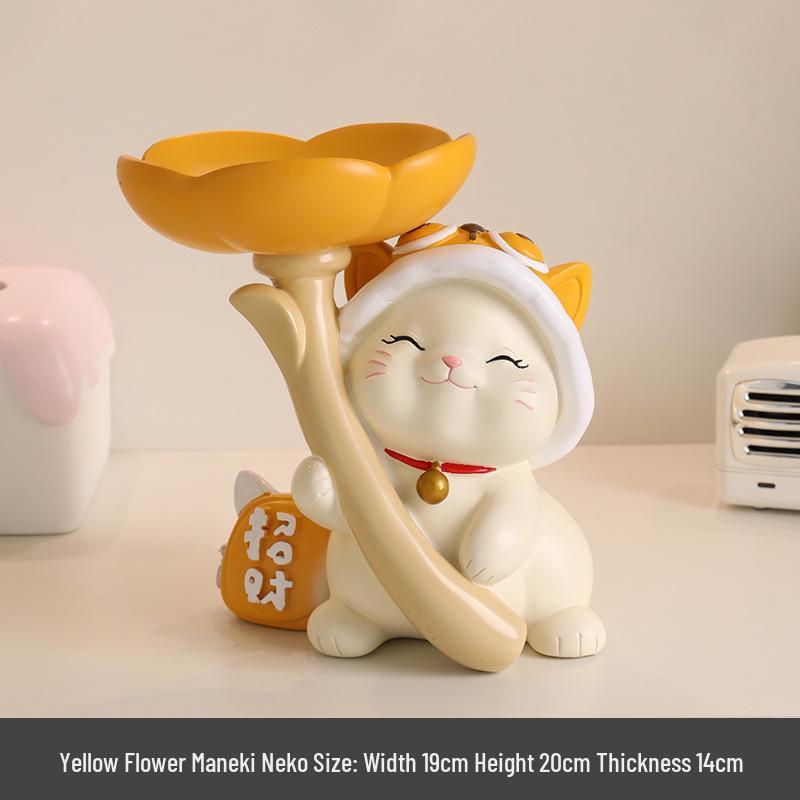 Lucky Cat Resin Craft Key Holder for Home Decor & Children's Room Storage