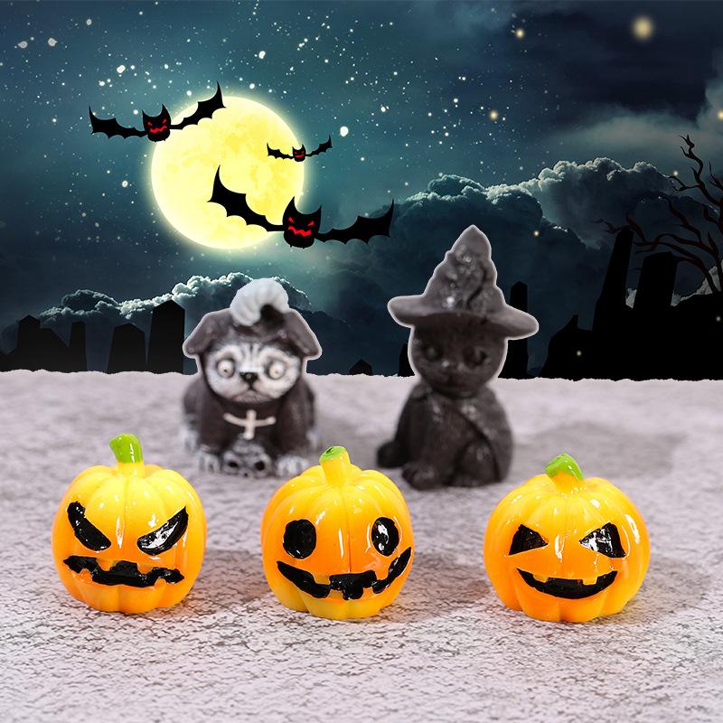Y New Halloween Small Ornaments Resin Mini Pumpkin Ghost Magic Dog House Micro Landscape DIY Accessories Halloween House Decor