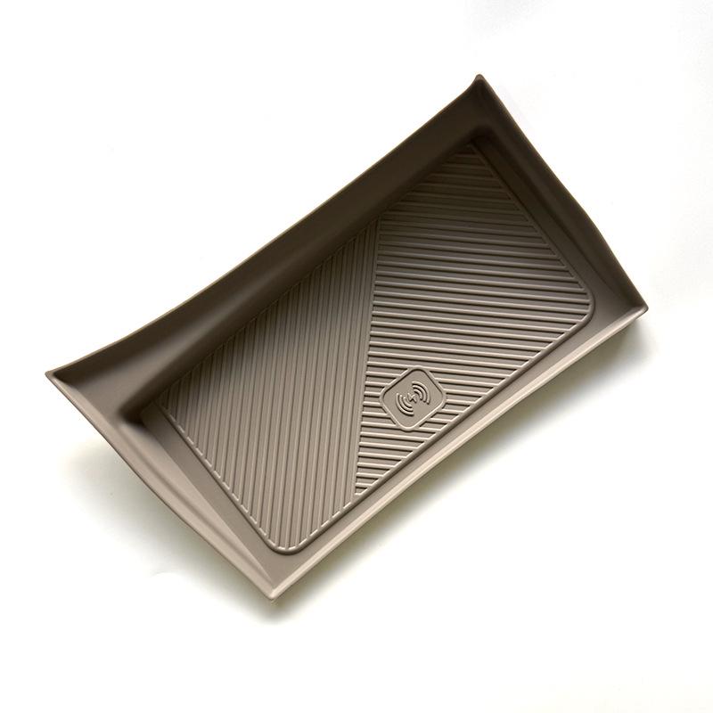 Силиконовый коврик для беспроводной зарядки Volvo XC60: Пылезащитный, Нескользящий Органайзер для Модификации Центральной Консоли, Подходит для 26 Моделей