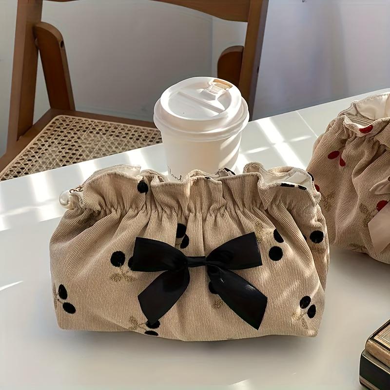 Large-capacity travel tote bag - Multi-compartment portable cosmetic organizer, stylish design, suitable for daily use and travel.