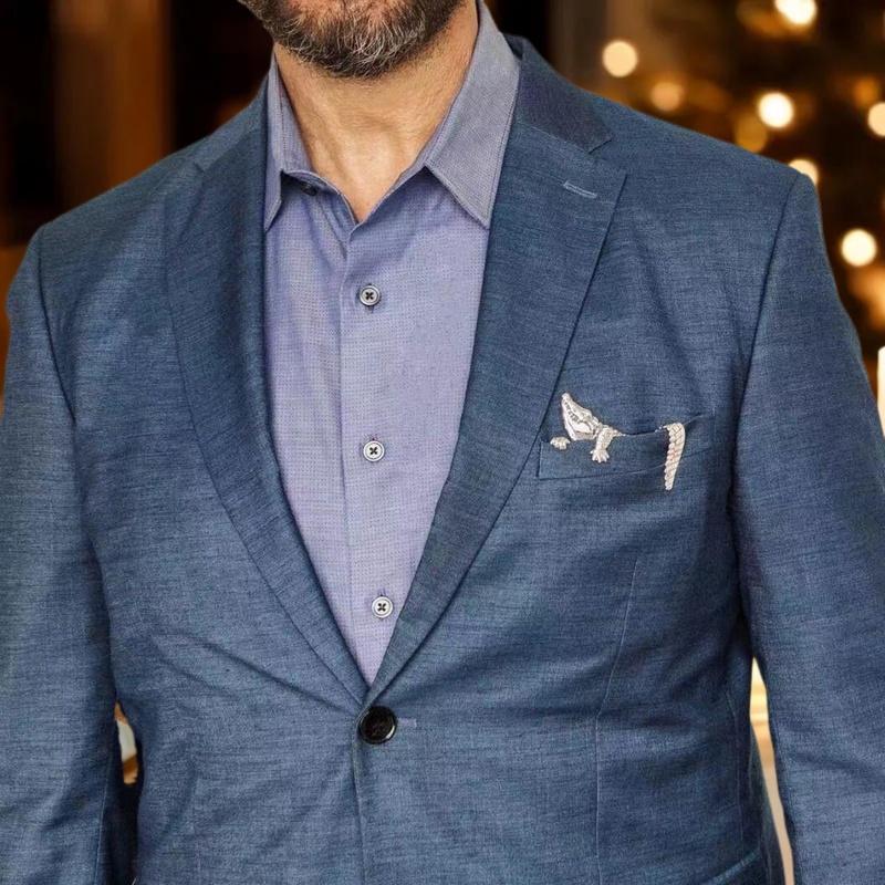 Прочная винтажная брошь на лацкан мужского костюма из цинкового сплава в форме крокодила и тигра с гравировкой, классический формальный аксессуар для мужских костюмов