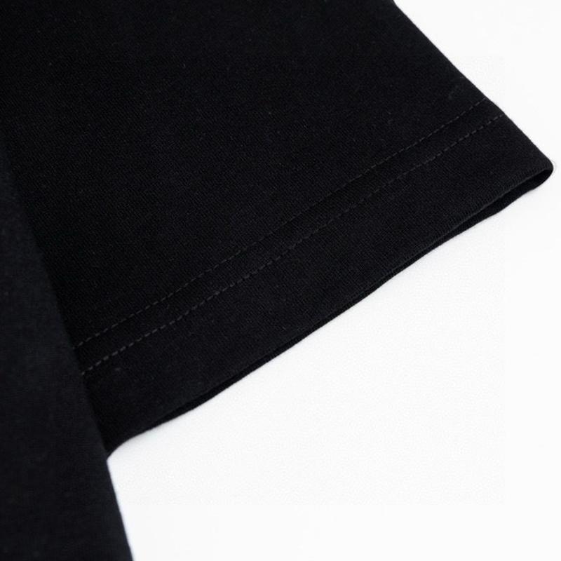 Stussy 2025 Летняя новая высококачественная хлопковая футболка с круглым вырезом для мужчин и женщин Классическая футболка с буквами Давида и принтом для пар