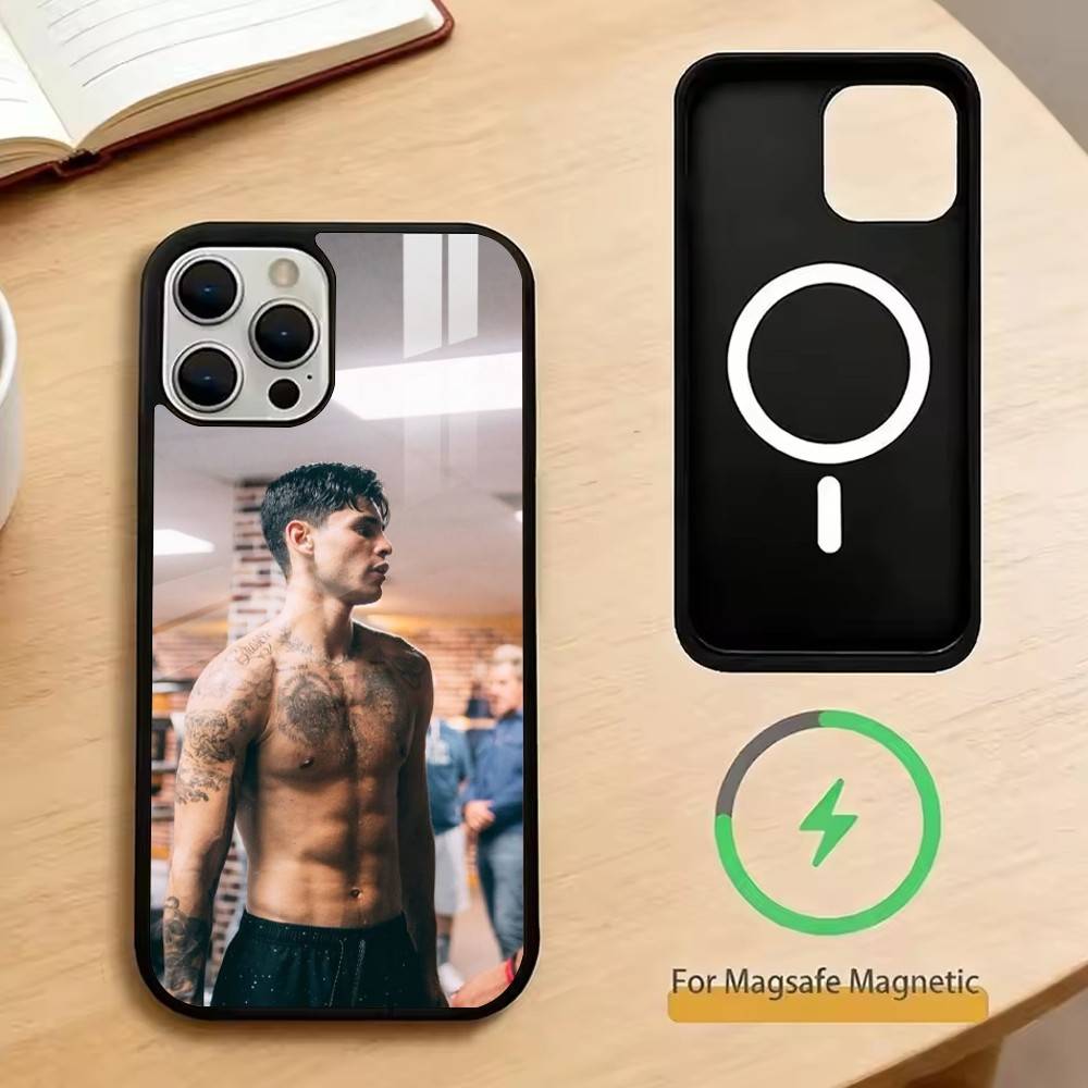 Райан Гарсия Чехол для телефона для iPhone17,16,15,14,13,12,11 Plus,Pro Магнитный для Magsafe Беспроводная зарядка