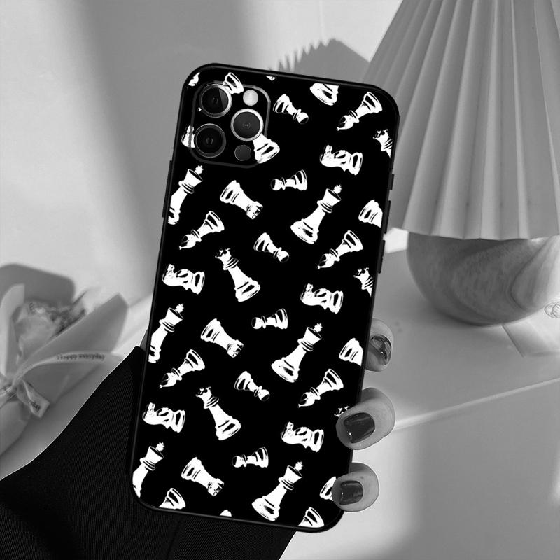 Chess Phone Case For IPhone 18 17 16 15 14 13 11 12 Pro Max 13 mini 15 16 Plus 16e 17 Air Cover Funda