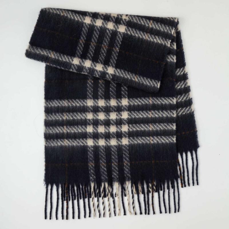 New Retro Plaid Mohair Scarf Women's Autumn and Winter Thickened Warm Temperament Versatile High-end Scarf