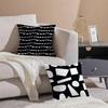 Черно-белая наволочка с абстрактным принтом Комфортная для дивана-кровати Шелковистая элегантная Невидимая молния Декоративная наволочка