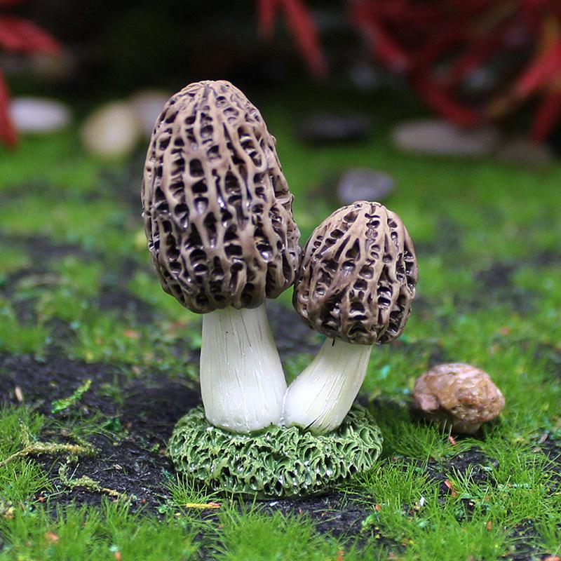 Mini Resin Simulate Mushroom Ornament Garden Artificial Mushroom Figurine DIY Landscape Garden Terrarium Lawn Decorations
