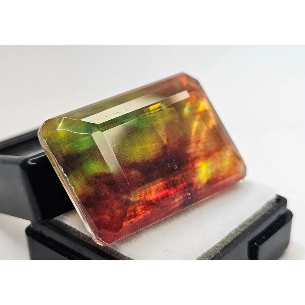 40+ Ct Natural Opal Like Organic Ethiopian Ammolite Emerald Cut Gemstone