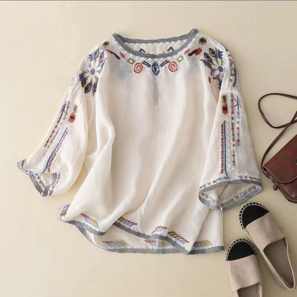 Summer Vintage Blouse Women Embroidery Shirts & Blouses Cotton Linen Chemise Ladies Loose Casual Pullover Tops