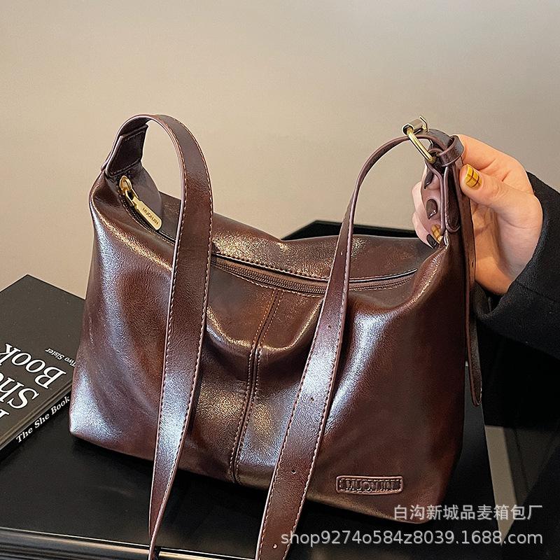 Women's Bag Fashion New Manufacturer Popular Women's Bag 2025 Portable Underarm Tote Bag Retro Casual Bag