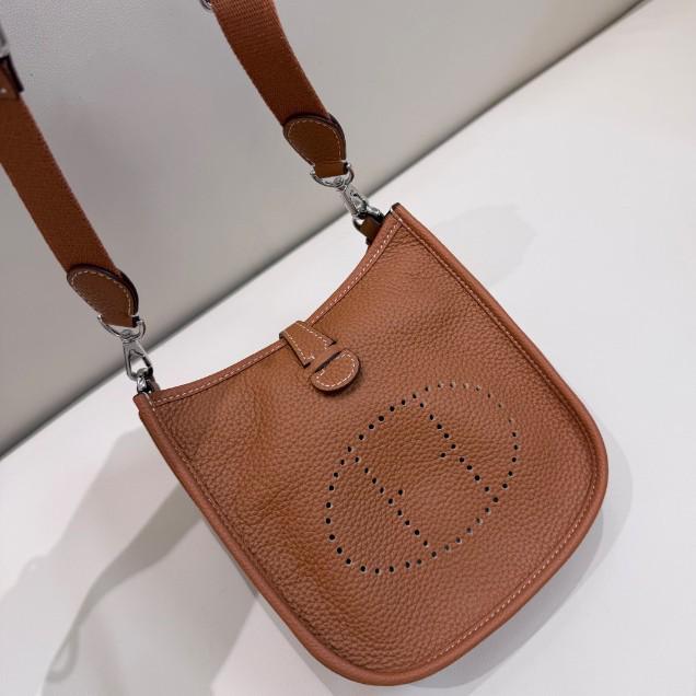 Evelyn Cowhide Crossbody Bag with Hollowed-Out Design – Fashionable, Versatile Single Shoulder Bag for Commuting