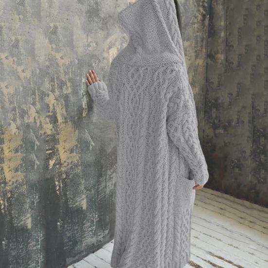 Женская кофта-свитер с карманами средней длины с капюшоном трикотажная скрученная текстура однотонная