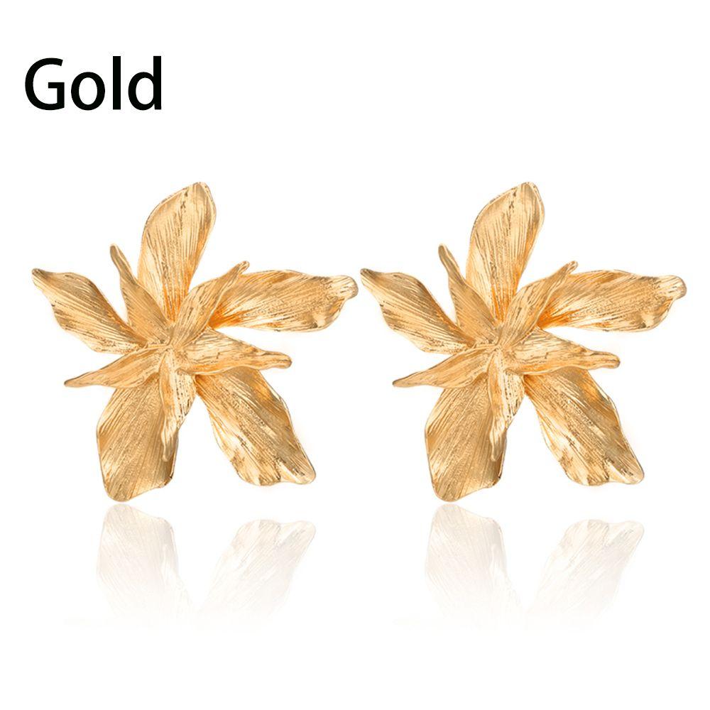 Серьги-гвоздики из металла в виде подвески в виде большого цветка с подвеской в виде цветка