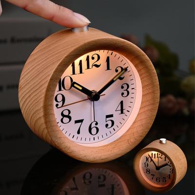 Деревянные часы ручной работы, классические маленькие круглые деревянные бесшумные настольные часы с будильником и настольной лампой для дома