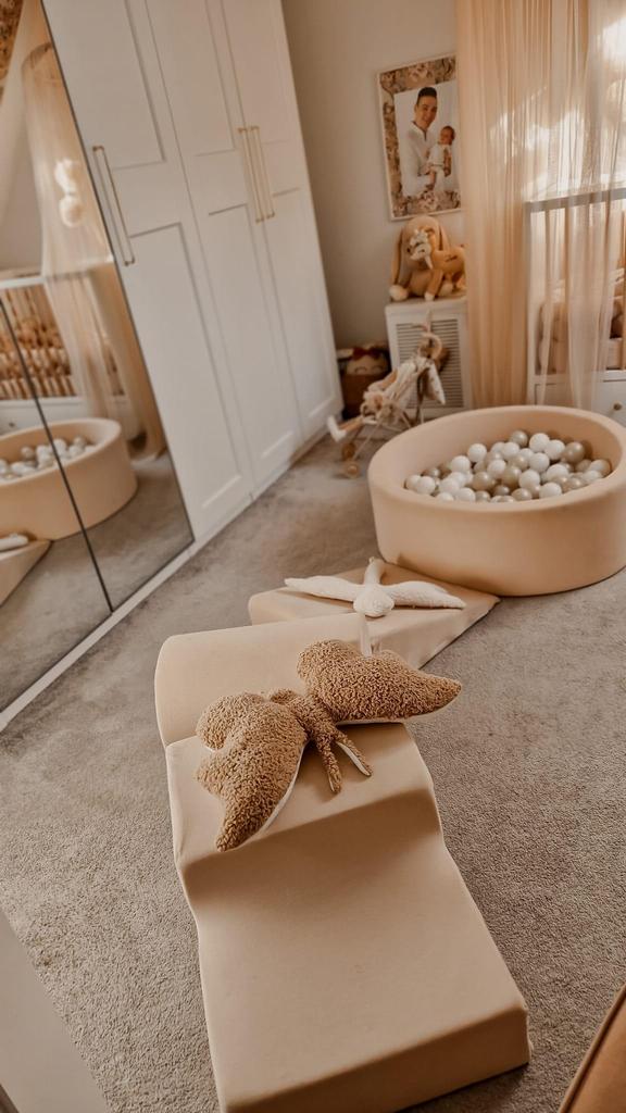 Foam playground with hill and pool, micro beige + 100 balls: pearl, light pink, old gold