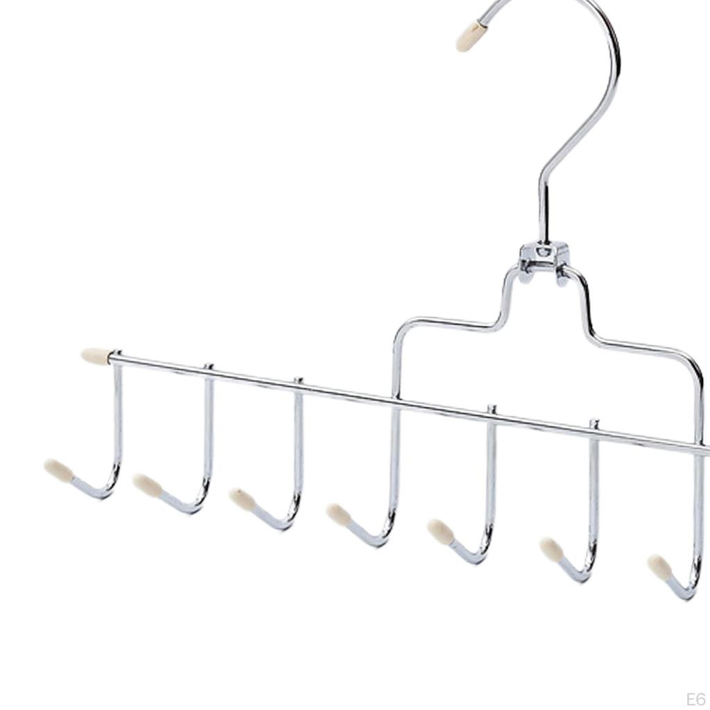 Решение для хранения ремней и шарфов с подвесными крючками