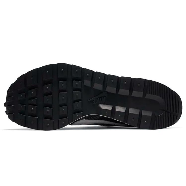 Sacai x Nike VaporWaffle Черно-белые Унисекс Кроссовки Summit-White Pure-Platinum CV1363-001