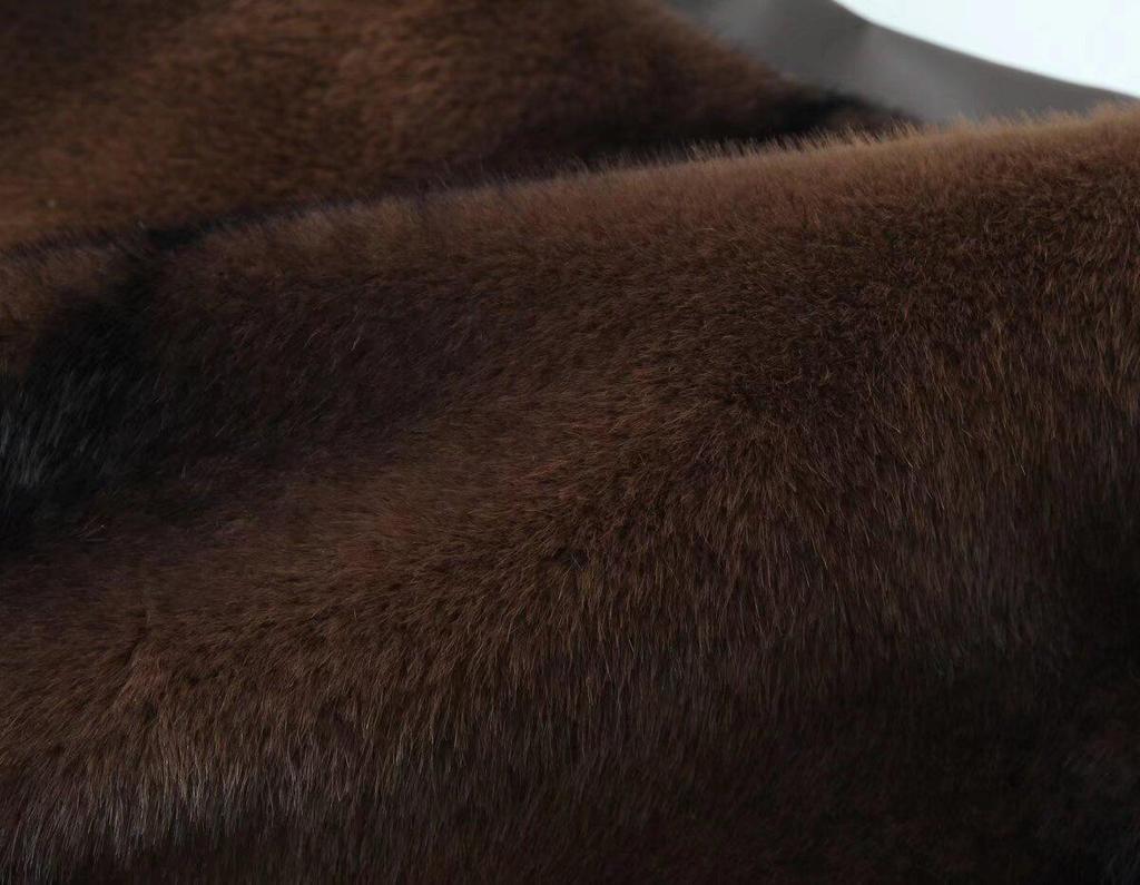 Юбка мини из искусственного меха в европейском и американском стиле - Коллекция Осень/Зима