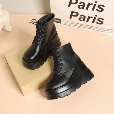 Мартинсы на толстой подошве с увеличением высоты для женской осени 2025 года, новые, на высоком каблуке, в британском стиле, жареная уличная подошва-маффин, танкетка, короткие ботинки, инс