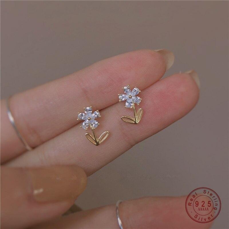 925 Sterling Silver Korean Simple Crystal Flower Plating 14k Gold Stud Earrings Women Fashion Classic Wedding Gift Jewelry