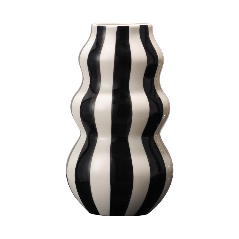 Modern niche simple striped vase flower arrangement high-end creative retro painted ceramic vase