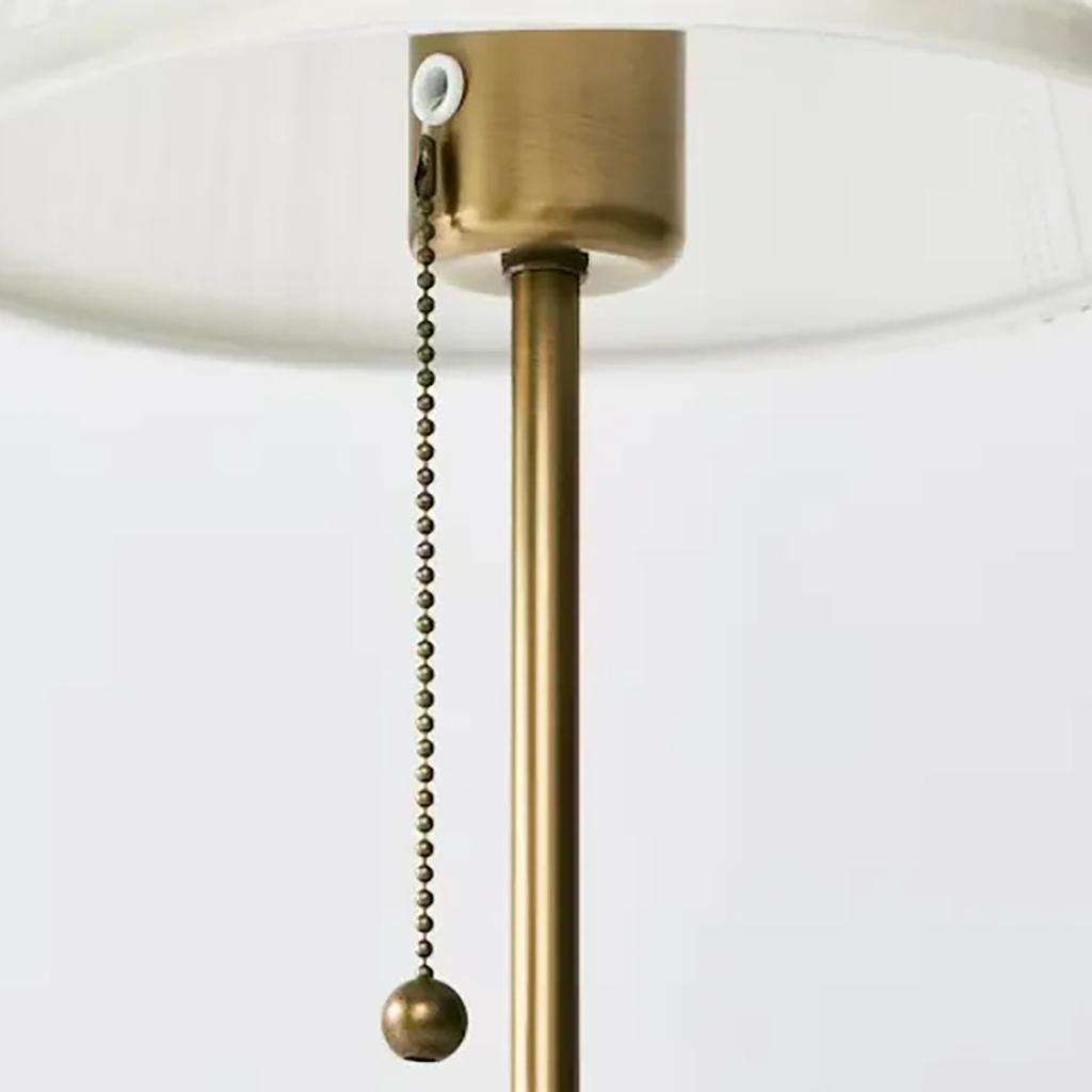 Retro Bedroom Bedside Lamp North European And American Light Luxury European Modern Minimalist Creative Desk Warm Pull Small Table Lamp