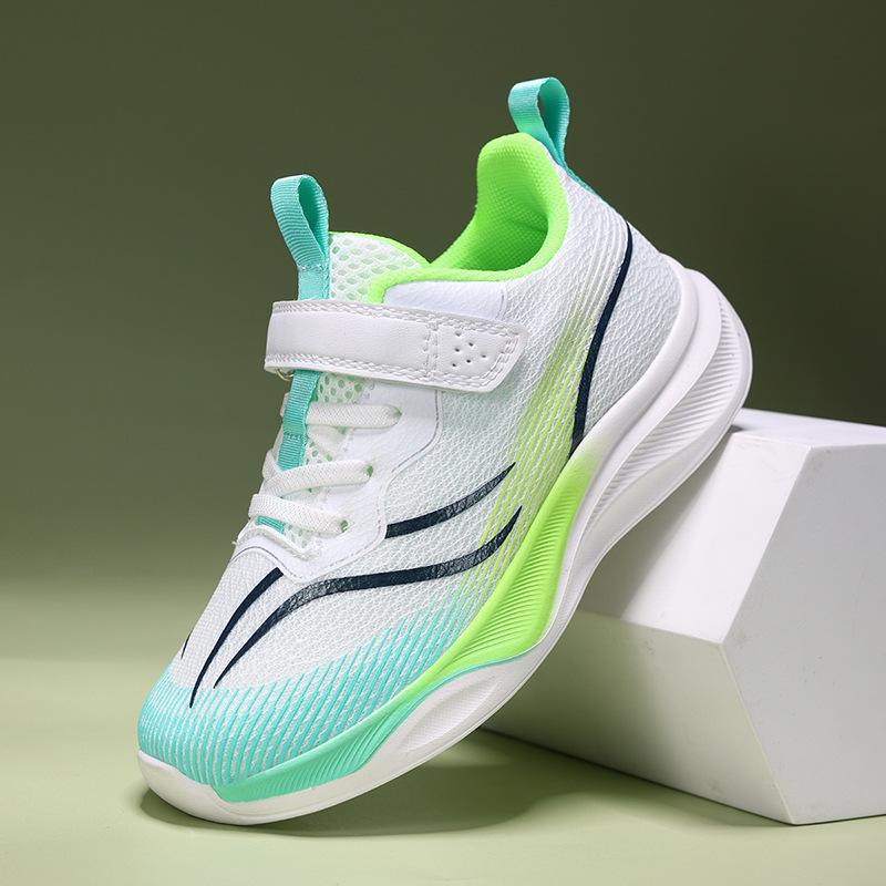 Classmate boys' sports shoes 2025 new summer deodorant breathable mesh shoes children's lightweight soft-soled running shoes non-slip