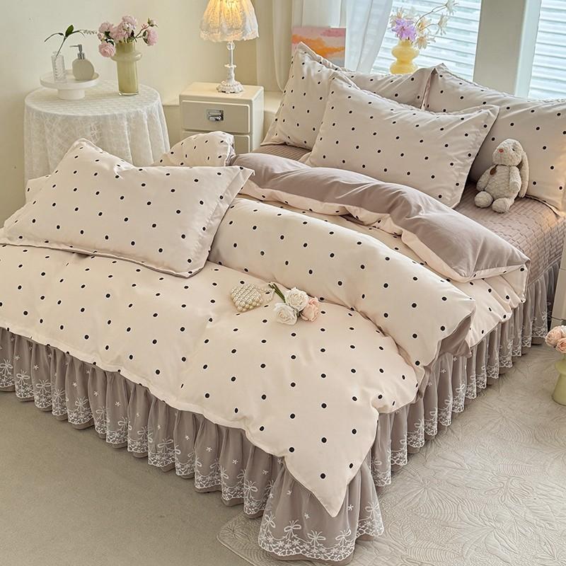 Mei Yun Ge Knitted Double Layer Yarn Bed Cover Four-Piece Set