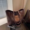 Retro PU Solid Large Capacity Shoulder Bag for Women  Elegant Shoulder Bag  Versatile Travel Bag  High-end Texture  New