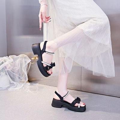 Универсальные сандалии на платформе женские летние 2025 новые нескользящие модные темпераментные легкие повседневные сказочного стиля юбка