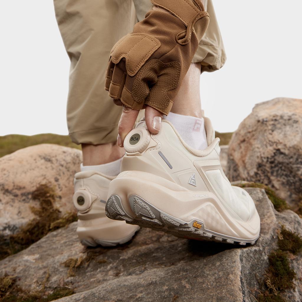 Fila Boa Wolf 2+ Minimalist Versatile Mountain Series Slip-On Durable Breathable Low-Top Outdoor Functional Shoes Women Shoes White A12W431204FSB