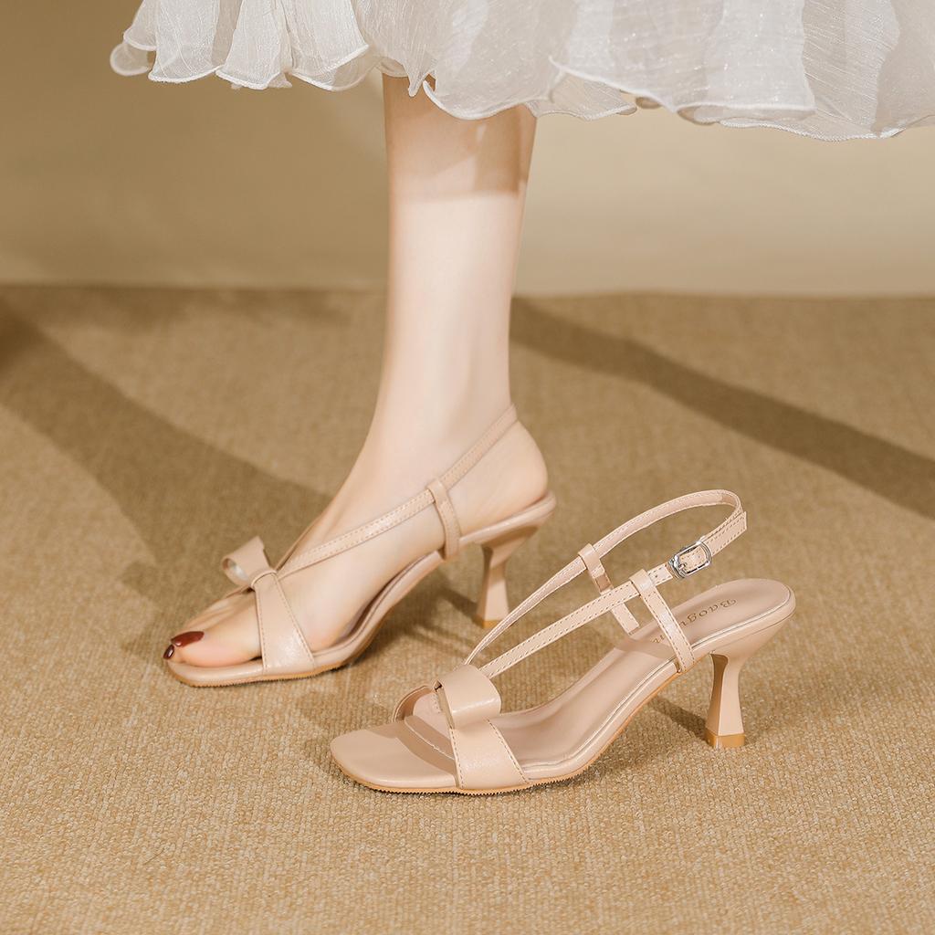 Белые сандалии женские летние бант простые и сексуальные квадратный носок тонкий каблук темперамент с юбкой высокий каблук