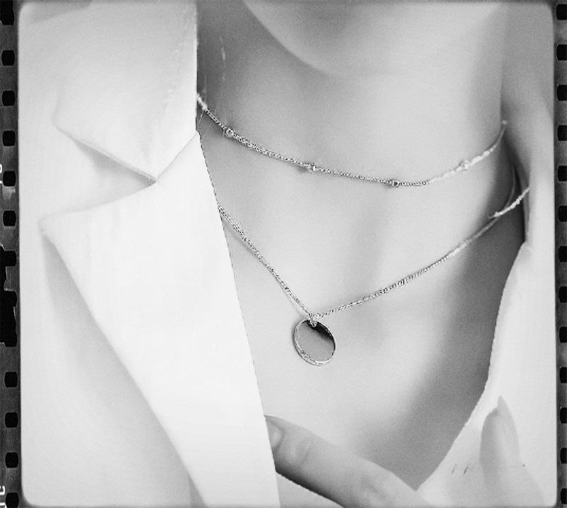 Модное многослойное ожерелье на ключицу с круглой подвеской