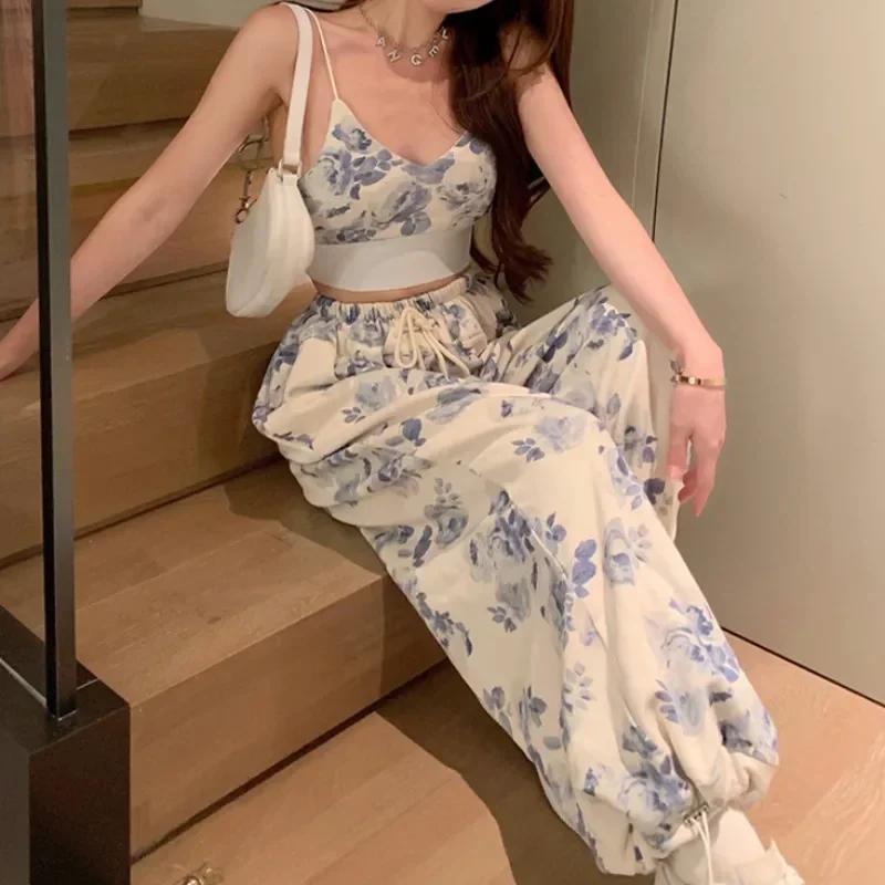 Корейские комплекты из 2 предметов, женская летняя одежда, цветочная майка с V-образным вырезом на тонких бретельках и брюки с эластичной резинкой на талии