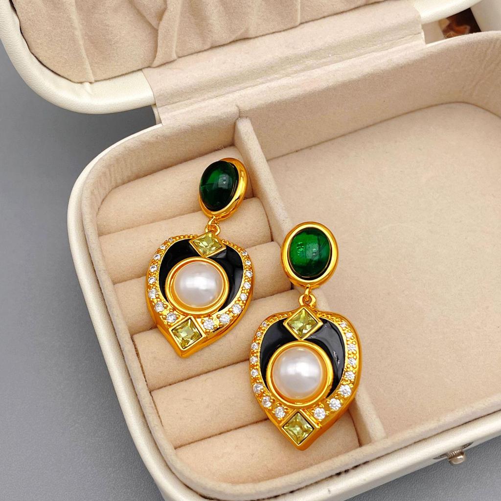 Европейские и американские ретро серьги-кольца в придворном стиле с эмалью в виде сердца и бриллиантов - винтажный дизайн с высоким чувством стиля