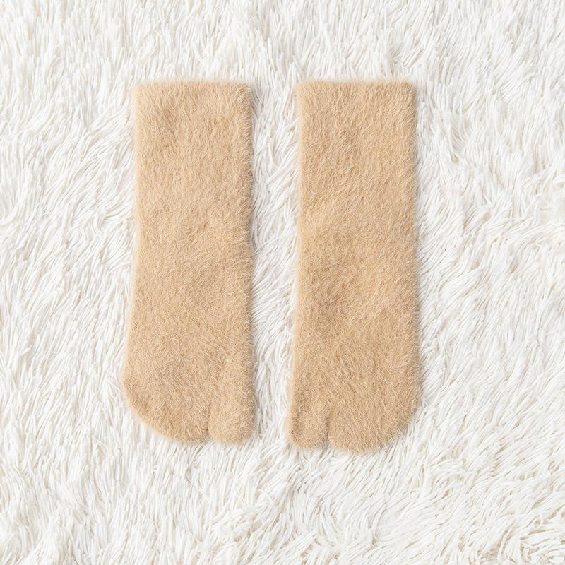 3 Pairs Woman Girl Winter Tabi Socks Short Tube Warm Two Toed Sock Thick Soft Cozy Plush Solid Color Split Toe Bed Sleep Socks