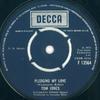 7-дюймовая пластинка TOM JONES Pledging My Love F13564 Decca 1974 Великобритания Поп Б/у