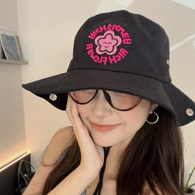 New smiley face flower embroidery bucket hat women spring and summer big brim shade sun protection camping mountain hat sun