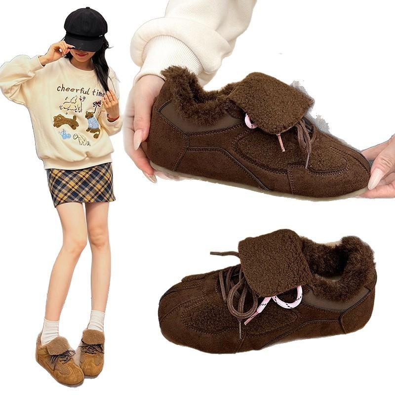Ретро велюровые немецкие тренировочные туфли на плоской подошве с мягкой подошвой для женской зимы 2025 года, новые пушистые туфли с внутренней платформой, универсальные теплые хлопковые туфли
