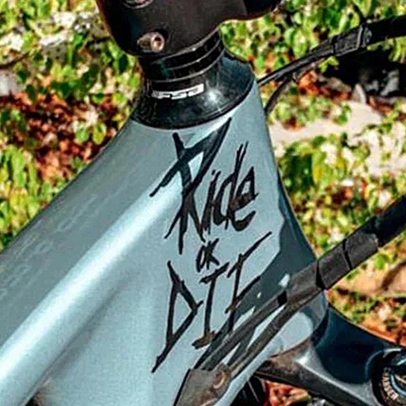 Наклейка «Ride or Die» Наклейка в автомобильном стиле Наклейки и декали для тюнинга гоночных автомобилей Забавная 8x6.1см мотоцикл Велосипед Декоративные Аксессуары