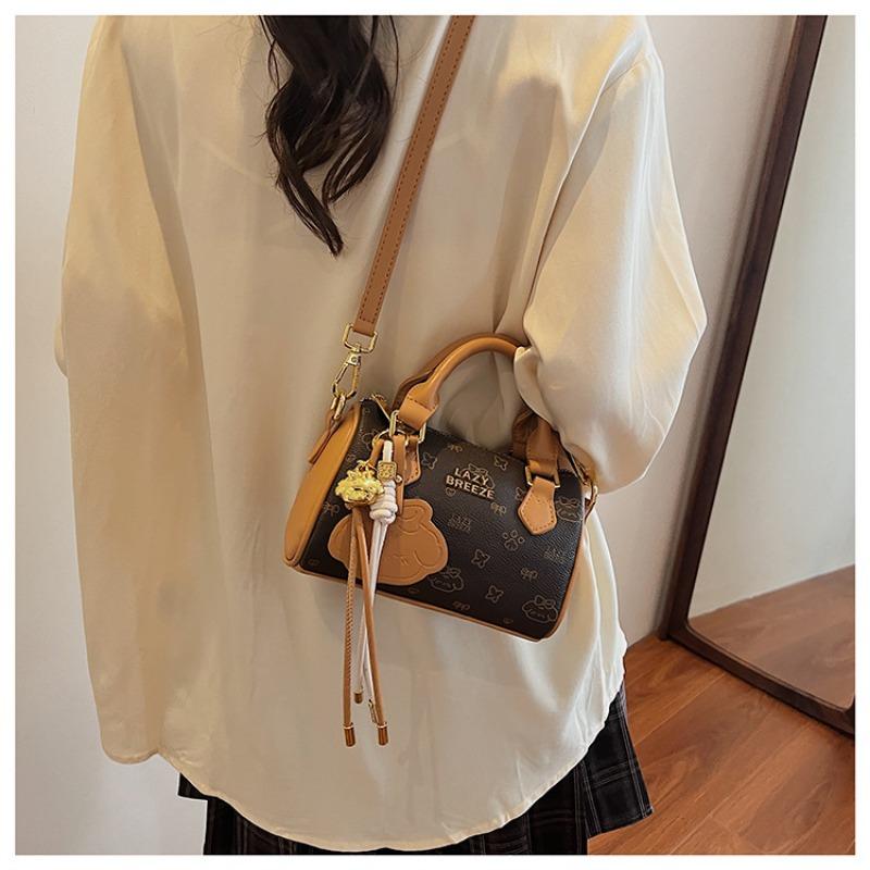 Новая модная универсальная весенне-летняя сумка-подушка, женская нишевая дизайнерская портативная сумка через плечо, мессенджер