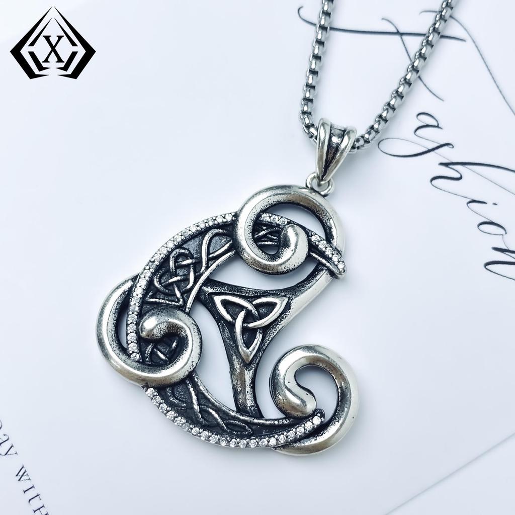 Ретро-треугольная подвеска с кельтским узлом Xiweier с подвеской из меди и циркона