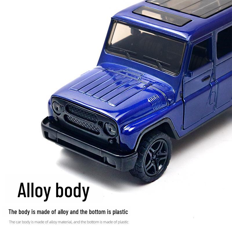 1:Игрушечная модель внедорожника из сплава 36 с функцией инерционного движения