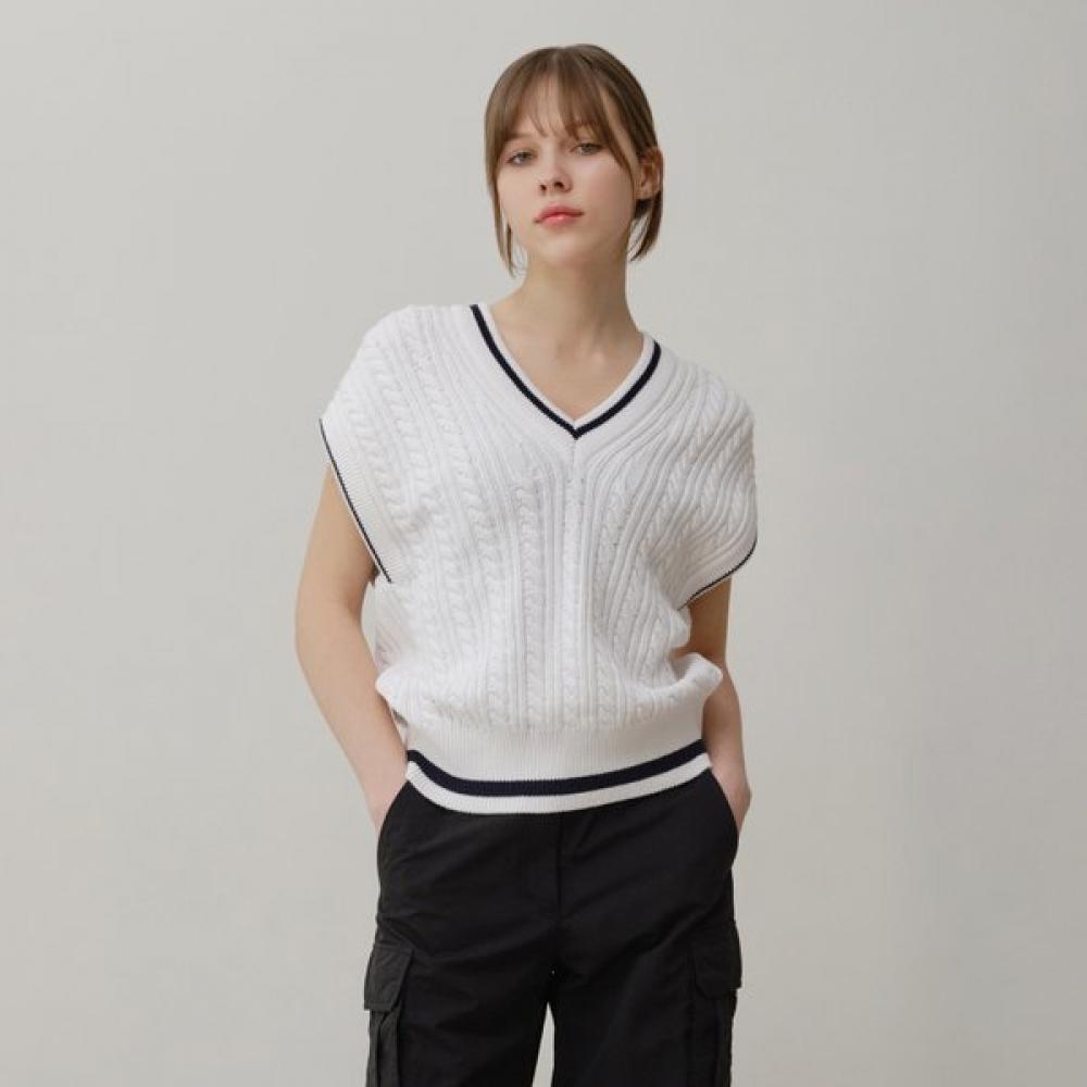 Huit Cable Knit Vest Htwvt3i01t