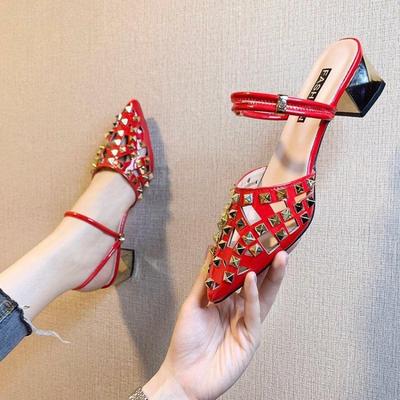 Модные женские закрытые сандалии с острым носком и средним каблуком, для улицы, дешевая ликвидация, лучшие оптовые продажи, женская обувь из ПВХ